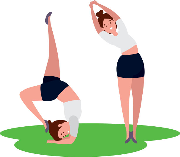 美丽女孩夫妇在草地上练习普拉提图片下载