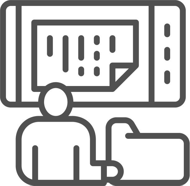 男人将数据存储在手机在线存储中图片下载