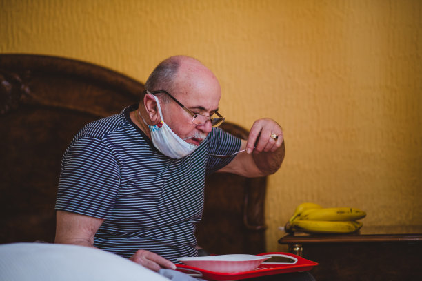 生活在COVID-19图片下载