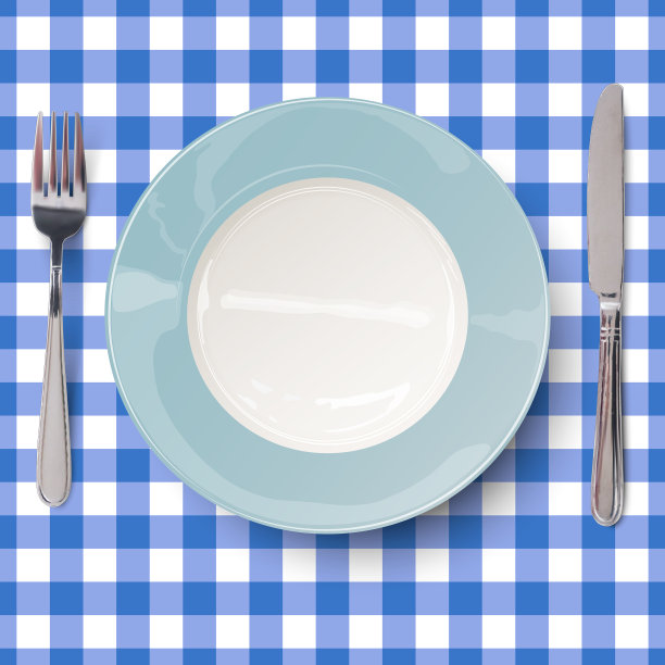 近距离观察空盘子在蓝色设计图片下载