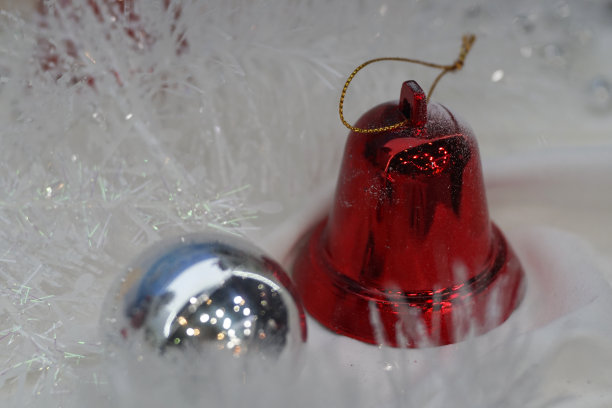 红色白色图片下载