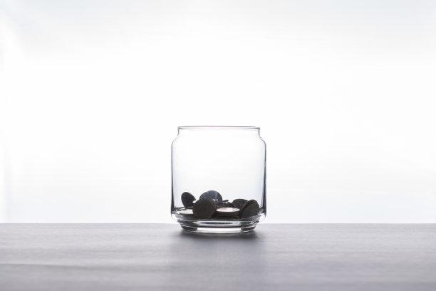 玻璃罐硬币图片下载