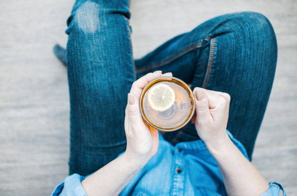 用热柠檬茶治疗图片下载