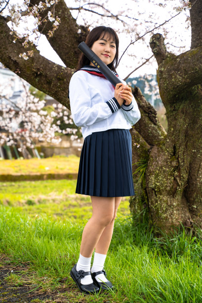 高中女生毕业图片下载