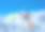 年轻女子挂在火箭上，带着它穿越云层图片下载