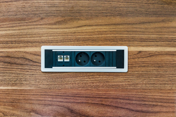 办公室插座插头照片图片下载