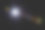 闪光效果。阳光在黑色背景上闪烁。星斑或太阳照射在镜头上发出耀眼的光芒。很容易添加为覆盖或滤镜的照片。图片下载