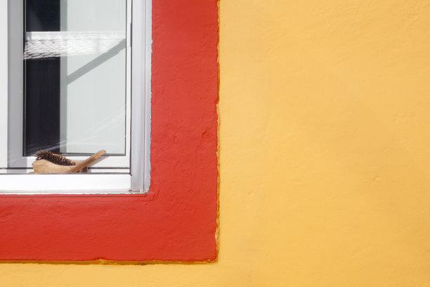 传统房屋的彩色立面，特写。图片下载