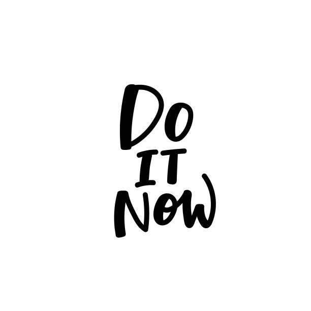 现在是不是要把衬衫上的字写出来图片下载