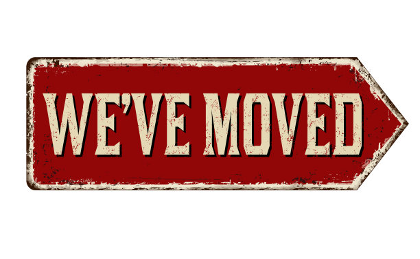 我们已经把陈旧生锈的金属标识搬走了图片下载