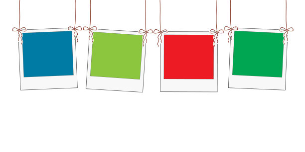 挂在绳子上的空白相框图片下载