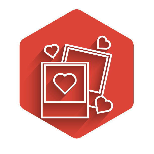 白线两个空白相框和心形图标图片下载