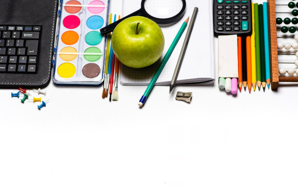 各种工具和学校配件平铺隔离图片下载