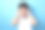 亚洲男孩尖叫着，闭上耳朵，不想听图片下载