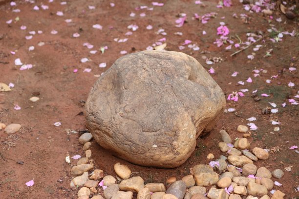 大石头图片下载