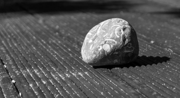 五颜六色的岩石图片下载