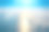 从飞机窗口望向云海之上的日出。自然背景。图片下载
