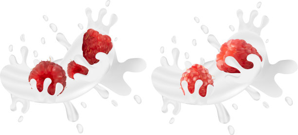 一套逼真的牛奶溅在一起图片下载