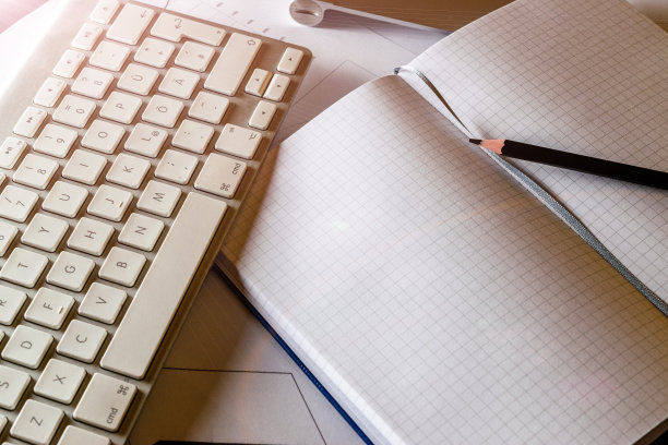 研究论文图表的工作空间。分析和财务背景。计划和议程概念。图片下载