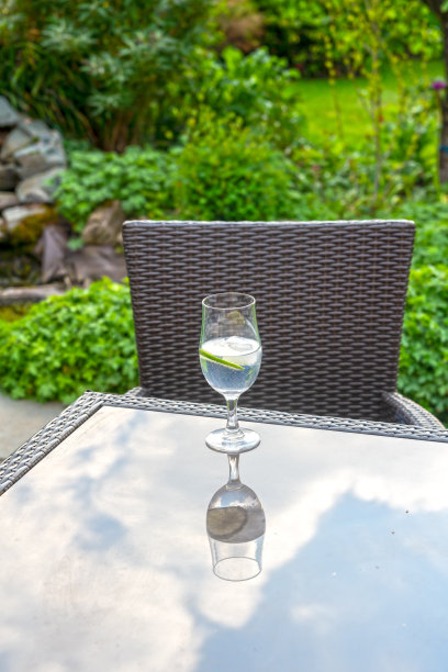 金汤力提神饮料图片下载