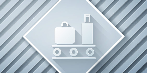 剪纸机场传送带与旅客行李，手提箱，袋子，行李图标孤立在灰色背景。纸艺术风格。矢量图图片下载