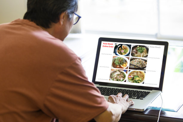 2019冠状病毒病的就地避难所和社交距离，在线订购餐厅外卖图片下载