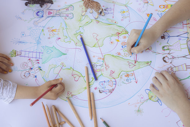 孩子们画的地球图片下载