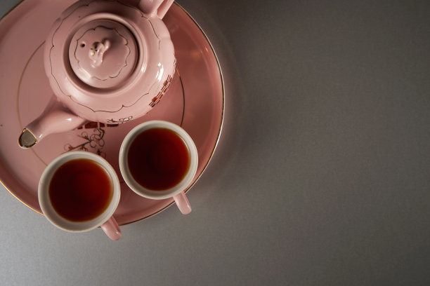 传统的婚礼用茶壶图片下载