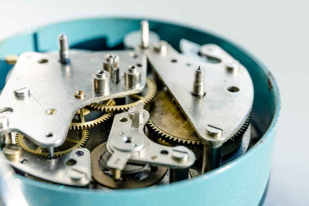 旧机械桌钟机械图片下载