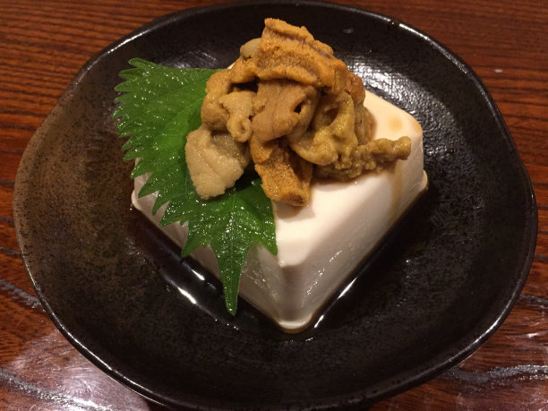 海胆和豆腐菜图片下载