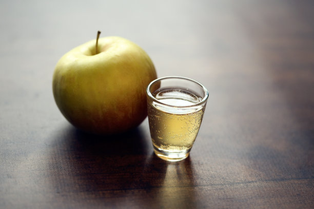 烈性酒图片下载