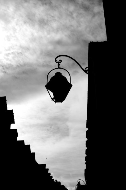 老式街灯剪影图片下载