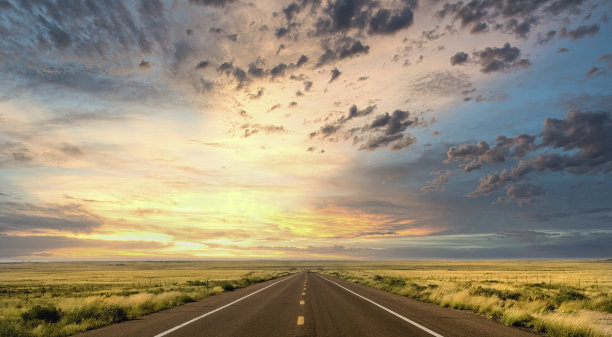 亚利桑那州历史悠久的66号公路的美丽部分图片下载