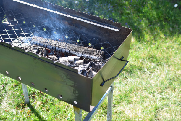 金属空便携式烧烤架图片下载