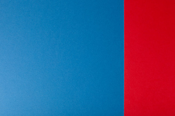 红色和蓝色纸张背景、纹理、拷贝空间。图片下载