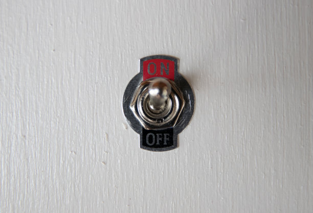 电拨动开关打开图片下载