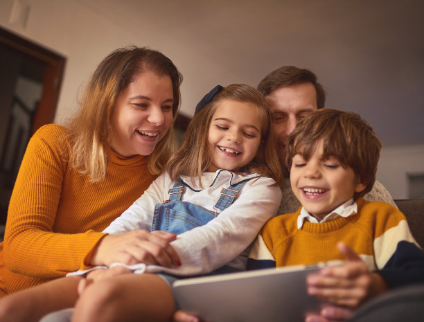 和家人在一起会更好图片下载