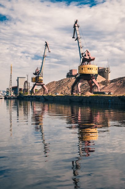 港口起重机图片下载