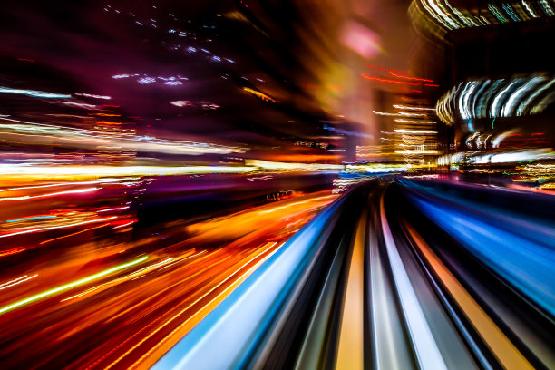 长时间暴露于东京的百合阁滨水新交通海岸线图片下载