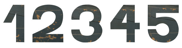 编号12345的孤立字型，由白色背景上有裂缝的旧油漆木板制成图片下载