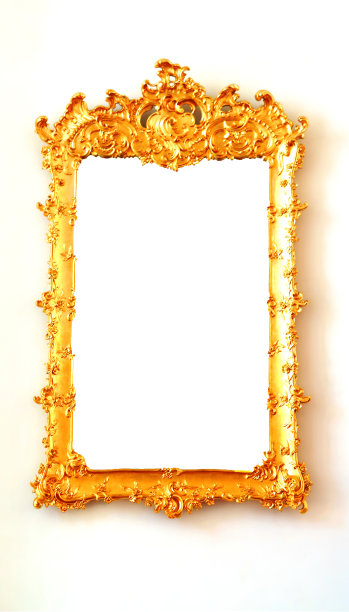 古色古香的金色镜框挂在墙上，空白的地方放在镜框里图片下载
