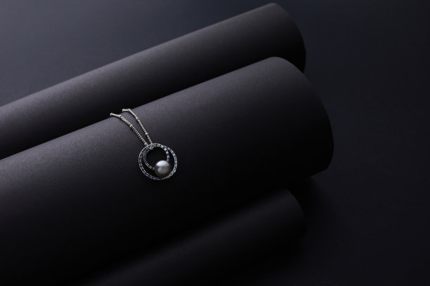 美丽的珠宝项链图片下载