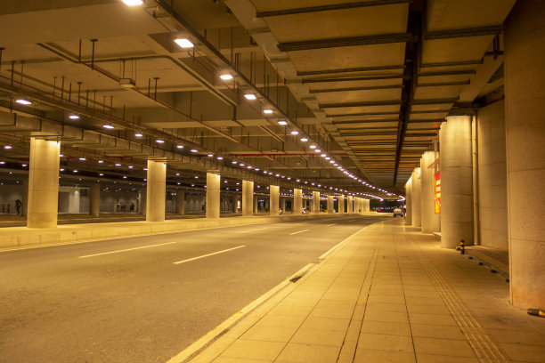 中国广州的地下道路图片下载