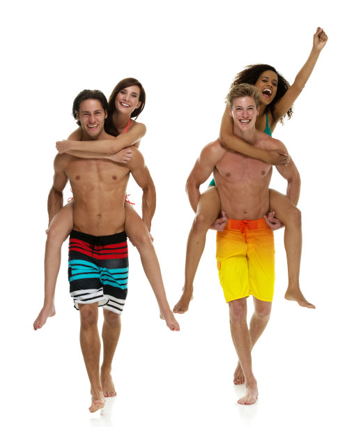 非裔美国女友，嬉皮士，穿着短裤背着我图片下载