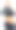 白人年轻女运动员戴着拳击手套站在白色背景前图片下载