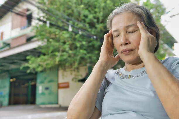 严重的头图片下载