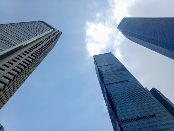 美丽的摩天大楼的建筑图片下载