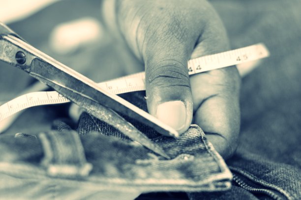 专业裁剪改衣理念素材图片