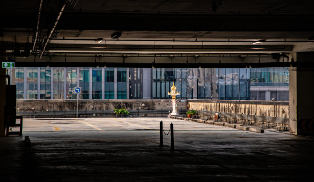 泰国曼谷阿索克十字路口和空中火车站图片下载