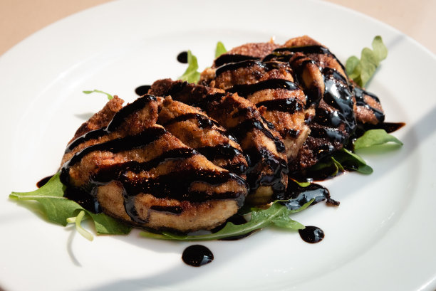 烤鹅肝图片下载